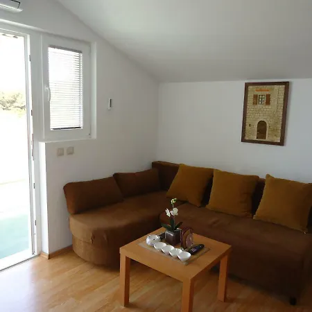 Danijela Apartment *